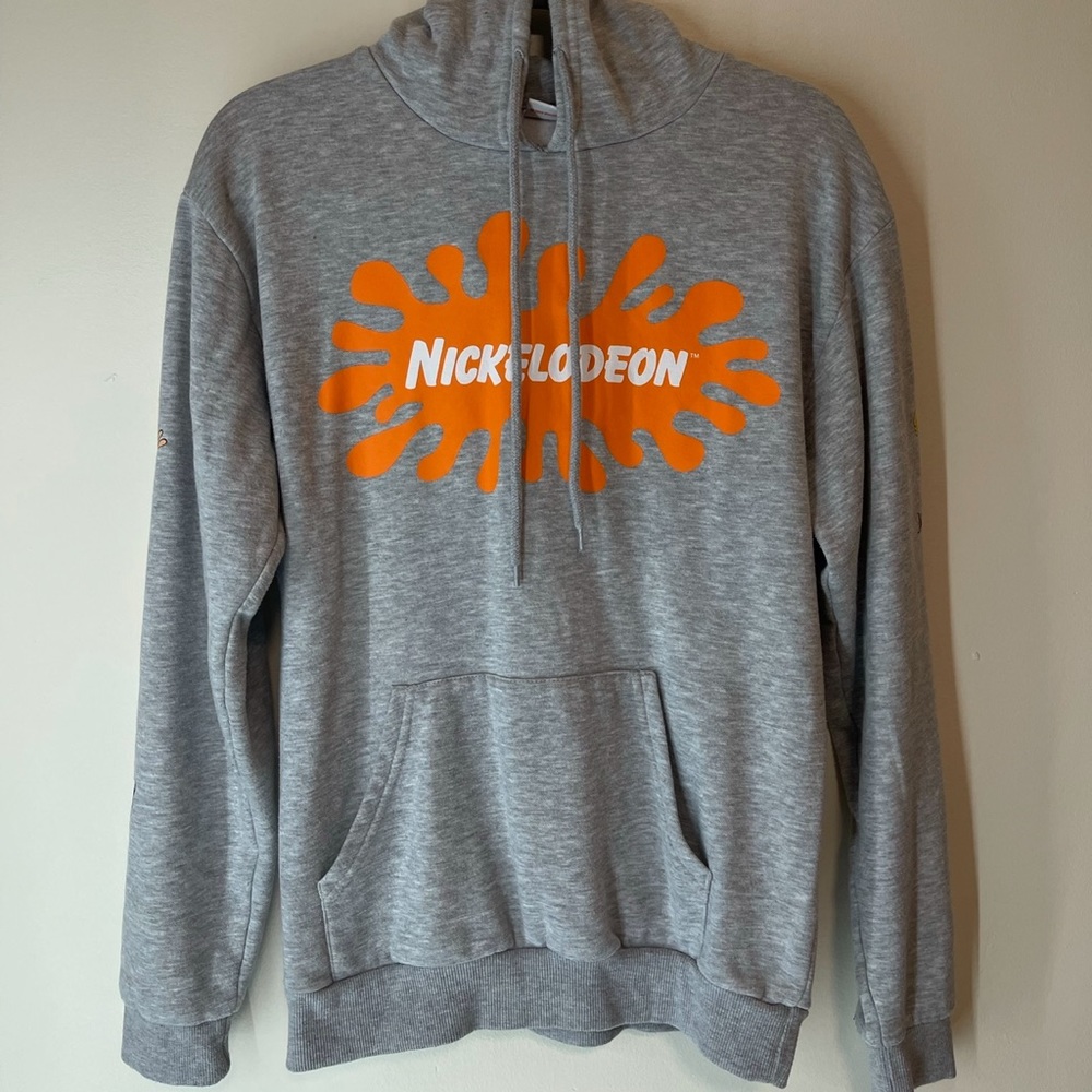A very 90s-early 2000s Era Inspired Hoodie!